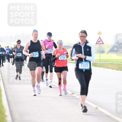 12.04.2026 - 45. Internationalen Wilhelmsburger Insellauf Dr. Thomas Lammeyer http://msf.ph/oto/9448630 12.04.2026 10:35:47 Laufen 2567, 40, 624, 4188, 3732 meine-sportfotos.de