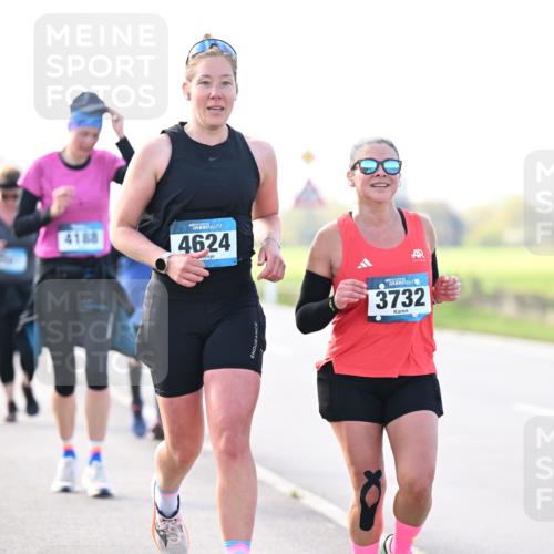 12.04.2026 - 45. Internationalen Wilhelmsburger Insellauf Dr. Thomas Lammeyer http://msf.ph/oto/9448645 12.04.2026 10:35:51 Laufen 4188, 4624, 3732 meine-sportfotos.de