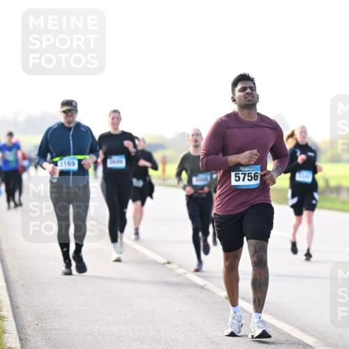 12.04.2026 - 45. Internationalen Wilhelmsburger Insellauf Dr. Thomas Lammeyer http://msf.ph/oto/9448704 12.04.2026 10:36:04 Laufen 3169, 5756 meine-sportfotos.de