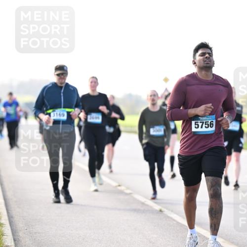 12.04.2026 - 45. Internationalen Wilhelmsburger Insellauf Dr. Thomas Lammeyer http://msf.ph/oto/9448707 12.04.2026 10:36:04 Laufen 3169, 5756 meine-sportfotos.de