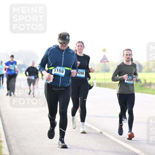 12.04.2026 - 45. Internationalen Wilhelmsburger Insellauf Dr. Thomas Lammeyer http://msf.ph/oto/9448717 12.04.2026 10:36:06 Laufen 3169, 699, 3005 meine-sportfotos.de