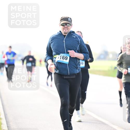 12.04.2026 - 45. Internationalen Wilhelmsburger Insellauf Dr. Thomas Lammeyer http://msf.ph/oto/9448725 12.04.2026 10:36:07 Laufen 169, 99, 70, 3005 meine-sportfotos.de