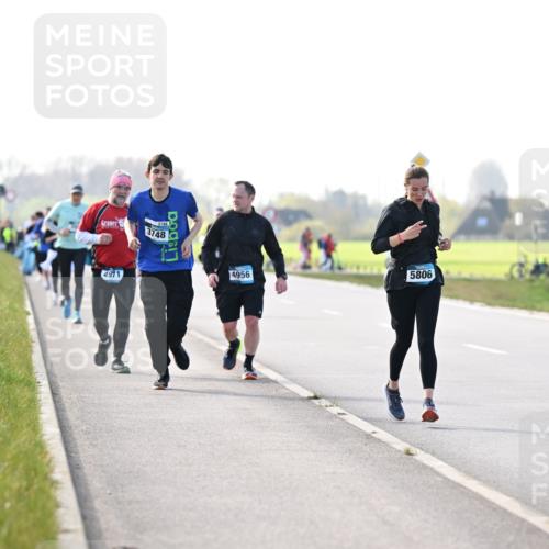12.04.2026 - 45. Internationalen Wilhelmsburger Insellauf Dr. Thomas Lammeyer http://msf.ph/oto/9448745 12.04.2026 10:36:12 Laufen 4971, 4956 meine-sportfotos.de