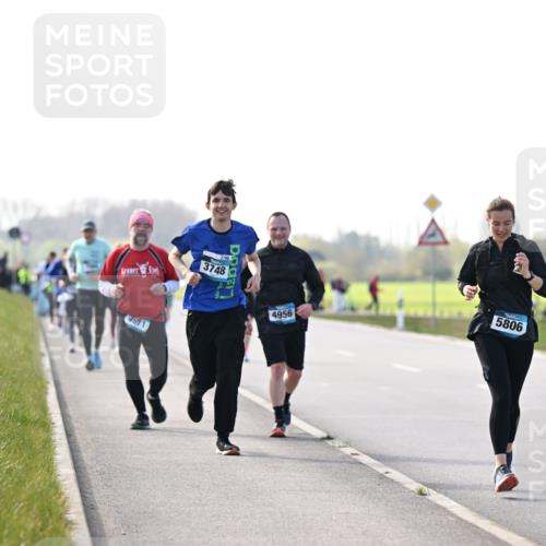 12.04.2026 - 45. Internationalen Wilhelmsburger Insellauf Dr. Thomas Lammeyer http://msf.ph/oto/9448750 12.04.2026 10:36:13 Laufen 3748, 3748, 4911, 4956, 5806 meine-sportfotos.de