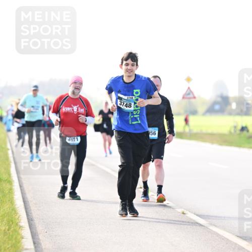 12.04.2026 - 45. Internationalen Wilhelmsburger Insellauf Dr. Thomas Lammeyer http://msf.ph/oto/9448761 12.04.2026 10:36:15 Laufen 3748, 3748, 4911, 56, 5806 meine-sportfotos.de