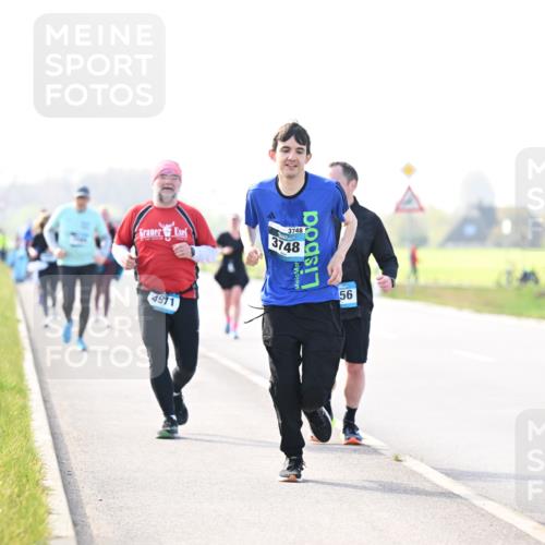 12.04.2026 - 45. Internationalen Wilhelmsburger Insellauf Dr. Thomas Lammeyer http://msf.ph/oto/9448763 12.04.2026 10:36:15 Laufen 3748, 3748, 4911, 56 meine-sportfotos.de