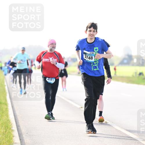 12.04.2026 - 45. Internationalen Wilhelmsburger Insellauf Dr. Thomas Lammeyer http://msf.ph/oto/9448767 12.04.2026 10:36:16 Laufen 4911, 3748, 3748 meine-sportfotos.de