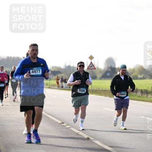 12.04.2026 - 45. Internationalen Wilhelmsburger Insellauf Dr. Thomas Lammeyer http://msf.ph/oto/9448849 12.04.2026 10:36:32 Laufen 4977, 2686, 3664 meine-sportfotos.de