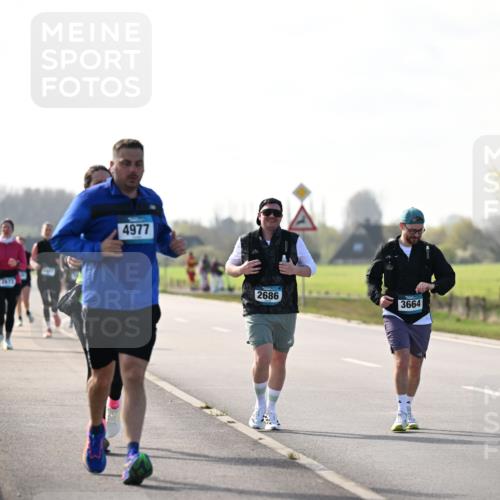 12.04.2026 - 45. Internationalen Wilhelmsburger Insellauf Dr. Thomas Lammeyer http://msf.ph/oto/9448850 12.04.2026 10:36:32 Laufen 4977, 2686, 3664 meine-sportfotos.de