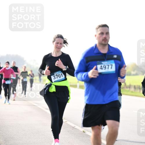 12.04.2026 - 45. Internationalen Wilhelmsburger Insellauf Dr. Thomas Lammeyer http://msf.ph/oto/9448861 12.04.2026 10:36:34 Laufen 3701, 4977, 3664 meine-sportfotos.de