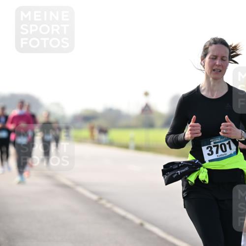 12.04.2026 - 45. Internationalen Wilhelmsburger Insellauf Dr. Thomas Lammeyer http://msf.ph/oto/9448869 12.04.2026 10:36:36 Laufen 3701, 2686 meine-sportfotos.de
