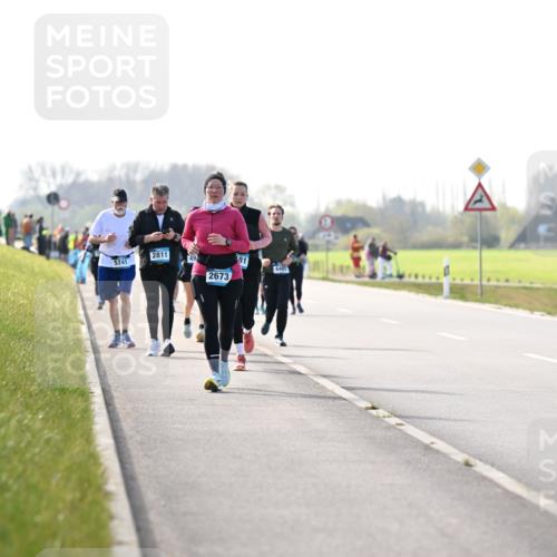 12.04.2026 - 45. Internationalen Wilhelmsburger Insellauf Dr. Thomas Lammeyer http://msf.ph/oto/9448874 12.04.2026 10:36:37 Laufen 2811, 5741, 2673, 81 meine-sportfotos.de