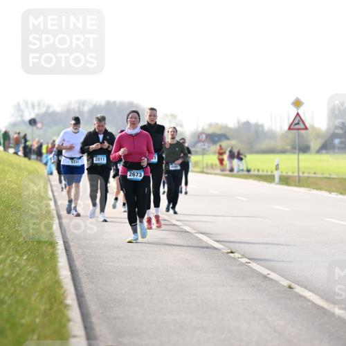 12.04.2026 - 45. Internationalen Wilhelmsburger Insellauf Dr. Thomas Lammeyer http://msf.ph/oto/9448875 12.04.2026 10:36:38 Laufen 5741, 2811, 2673 meine-sportfotos.de