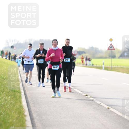 12.04.2026 - 45. Internationalen Wilhelmsburger Insellauf Dr. Thomas Lammeyer http://msf.ph/oto/9448886 12.04.2026 10:36:39 Laufen 2811, 5741, 2673, 2481 meine-sportfotos.de