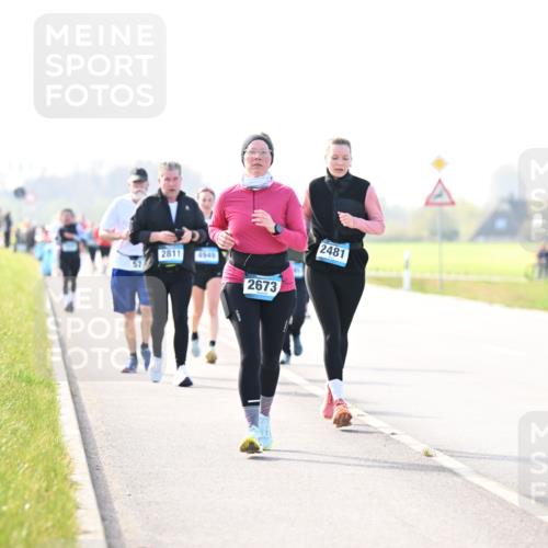 12.04.2026 - 45. Internationalen Wilhelmsburger Insellauf Dr. Thomas Lammeyer http://msf.ph/oto/9448896 12.04.2026 10:36:41 Laufen 2811, 4545, 2673, 2481 meine-sportfotos.de