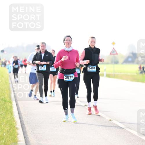 12.04.2026 - 45. Internationalen Wilhelmsburger Insellauf Dr. Thomas Lammeyer http://msf.ph/oto/9448898 12.04.2026 10:36:41 Laufen 2811, 4545, 2673, 2481 meine-sportfotos.de