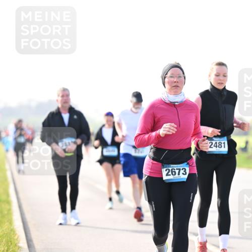 12.04.2026 - 45. Internationalen Wilhelmsburger Insellauf Dr. Thomas Lammeyer http://msf.ph/oto/9448910 12.04.2026 10:36:43 Laufen 2673, 2481 meine-sportfotos.de
