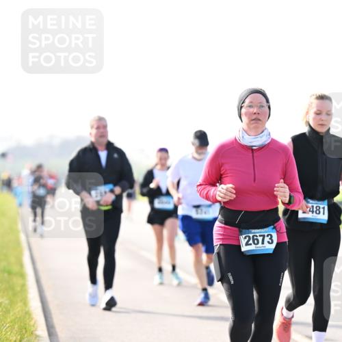 12.04.2026 - 45. Internationalen Wilhelmsburger Insellauf Dr. Thomas Lammeyer http://msf.ph/oto/9448911 12.04.2026 10:36:43 Laufen 6741, 2673, 481 meine-sportfotos.de