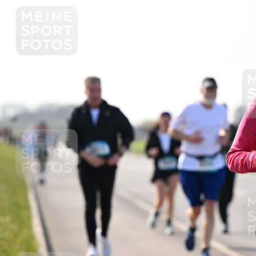 12.04.2026 - 45. Internationalen Wilhelmsburger Insellauf Dr. Thomas Lammeyer http://msf.ph/oto/9448916 12.04.2026 10:36:45 Laufen 267 meine-sportfotos.de