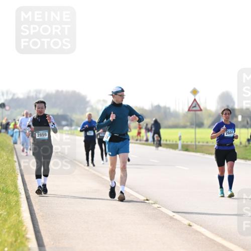 12.04.2026 - 45. Internationalen Wilhelmsburger Insellauf Dr. Thomas Lammeyer http://msf.ph/oto/9448927 12.04.2026 10:36:50 Laufen 2859, 2601 meine-sportfotos.de