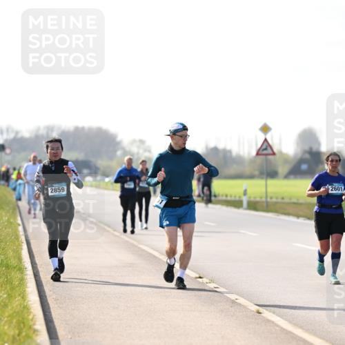 12.04.2026 - 45. Internationalen Wilhelmsburger Insellauf Dr. Thomas Lammeyer http://msf.ph/oto/9448933 12.04.2026 10:36:51 Laufen 2859, 2601 meine-sportfotos.de