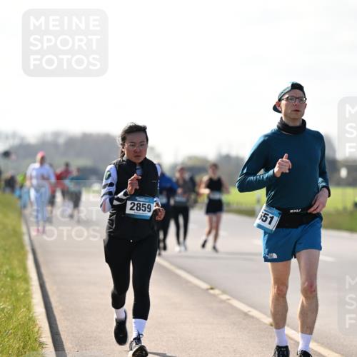 12.04.2026 - 45. Internationalen Wilhelmsburger Insellauf Dr. Thomas Lammeyer http://msf.ph/oto/9448947 12.04.2026 10:36:54 Laufen 2859, 651 meine-sportfotos.de