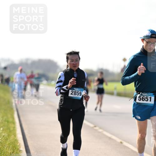 12.04.2026 - 45. Internationalen Wilhelmsburger Insellauf Dr. Thomas Lammeyer http://msf.ph/oto/9448950 12.04.2026 10:36:55 Laufen 2859, 5651 meine-sportfotos.de
