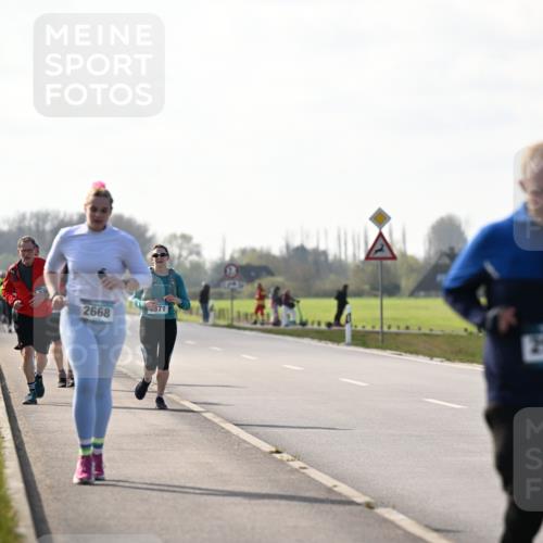 12.04.2026 - 45. Internationalen Wilhelmsburger Insellauf Dr. Thomas Lammeyer http://msf.ph/oto/9448989 12.04.2026 10:37:05 Laufen 2668, 2003 meine-sportfotos.de