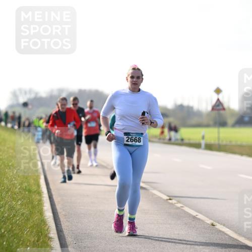 12.04.2026 - 45. Internationalen Wilhelmsburger Insellauf Dr. Thomas Lammeyer http://msf.ph/oto/9448995 12.04.2026 10:37:07 Laufen 2668 meine-sportfotos.de