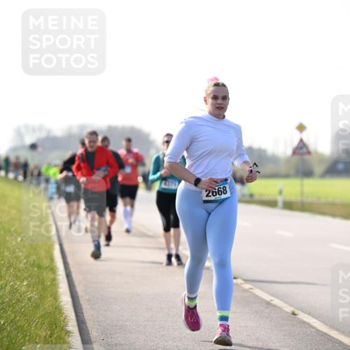 12.04.2026 - 45. Internationalen Wilhelmsburger Insellauf Dr. Thomas Lammeyer http://msf.ph/oto/9448999 12.04.2026 10:37:07 Laufen 2668 meine-sportfotos.de