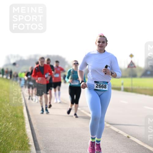12.04.2026 - 45. Internationalen Wilhelmsburger Insellauf Dr. Thomas Lammeyer http://msf.ph/oto/9449001 12.04.2026 10:37:07 Laufen 2668 meine-sportfotos.de
