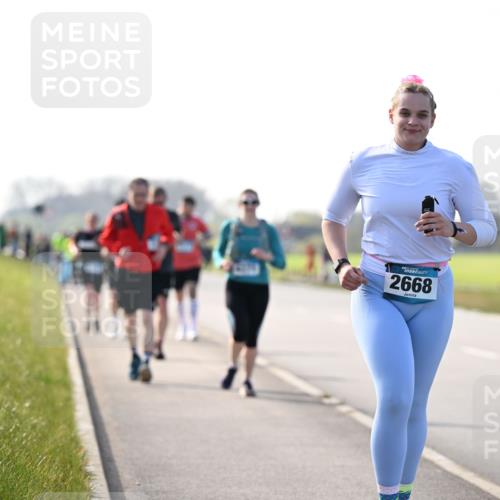 12.04.2026 - 45. Internationalen Wilhelmsburger Insellauf Dr. Thomas Lammeyer http://msf.ph/oto/9449007 12.04.2026 10:37:08 Laufen 2668 meine-sportfotos.de