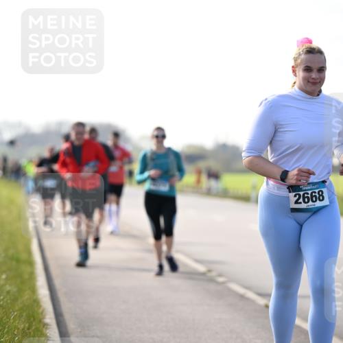 12.04.2026 - 45. Internationalen Wilhelmsburger Insellauf Dr. Thomas Lammeyer http://msf.ph/oto/9449010 12.04.2026 10:37:09 Laufen 2668 meine-sportfotos.de