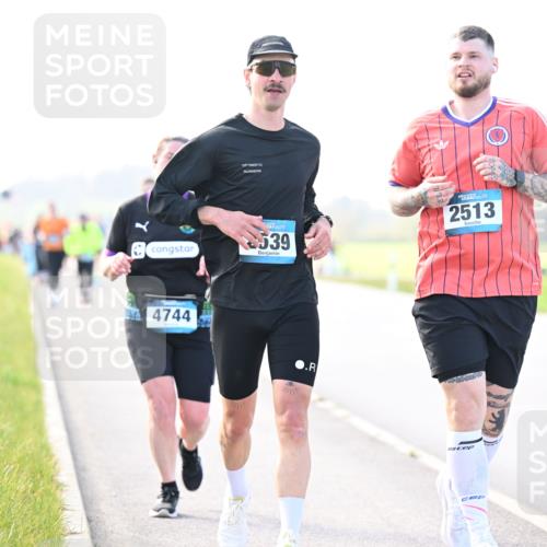 12.04.2026 - 45. Internationalen Wilhelmsburger Insellauf Dr. Thomas Lammeyer http://msf.ph/oto/9449066 12.04.2026 10:37:19 Laufen 539, 2513, 4744 meine-sportfotos.de