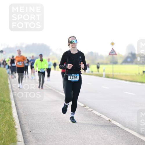 12.04.2026 - 45. Internationalen Wilhelmsburger Insellauf Dr. Thomas Lammeyer http://msf.ph/oto/9449079 12.04.2026 10:37:25 Laufen 3295 meine-sportfotos.de