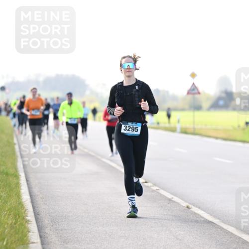 12.04.2026 - 45. Internationalen Wilhelmsburger Insellauf Dr. Thomas Lammeyer http://msf.ph/oto/9449081 12.04.2026 10:37:25 Laufen 3295 meine-sportfotos.de