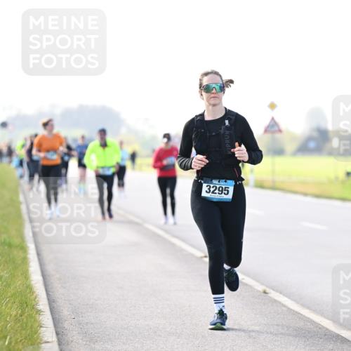 12.04.2026 - 45. Internationalen Wilhelmsburger Insellauf Dr. Thomas Lammeyer http://msf.ph/oto/9449087 12.04.2026 10:37:26 Laufen 3295 meine-sportfotos.de