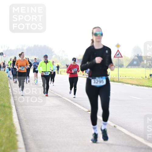 12.04.2026 - 45. Internationalen Wilhelmsburger Insellauf Dr. Thomas Lammeyer http://msf.ph/oto/9449088 12.04.2026 10:37:26 Laufen 5367, 3018, 3239, 3295 meine-sportfotos.de