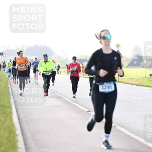 12.04.2026 - 45. Internationalen Wilhelmsburger Insellauf Dr. Thomas Lammeyer http://msf.ph/oto/9449090 12.04.2026 10:37:26 Laufen 5367, 3018, 3239, 3295 meine-sportfotos.de