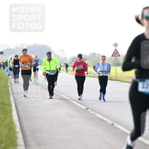 12.04.2026 - 45. Internationalen Wilhelmsburger Insellauf Dr. Thomas Lammeyer http://msf.ph/oto/9449101 12.04.2026 10:37:28 Laufen 5367, 3018, 3239, 2644, 3, 2, 95 meine-sportfotos.de