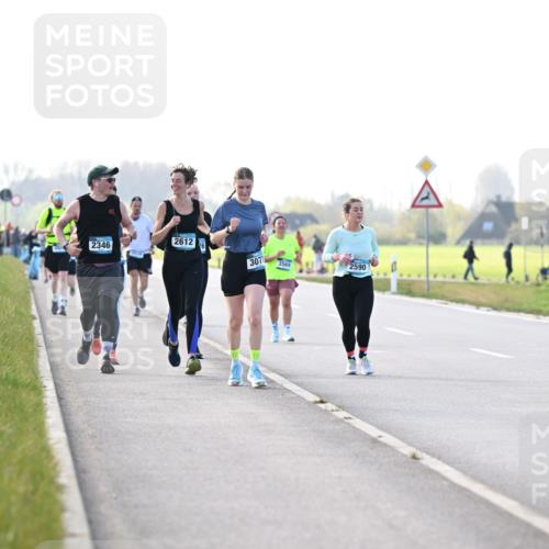 12.04.2026 - 45. Internationalen Wilhelmsburger Insellauf Dr. Thomas Lammeyer http://msf.ph/oto/9449127 12.04.2026 10:37:38 Laufen 2612, 2346, 3077, 3569, 2590 meine-sportfotos.de
