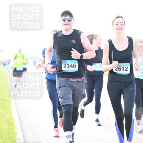 12.04.2026 - 45. Internationalen Wilhelmsburger Insellauf Dr. Thomas Lammeyer http://msf.ph/oto/9449167 12.04.2026 10:37:44 Laufen 2346, 2576, 2612, 2590 meine-sportfotos.de