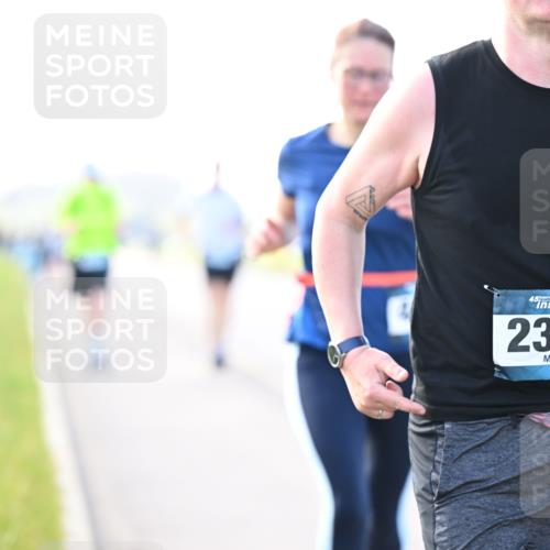 12.04.2026 - 45. Internationalen Wilhelmsburger Insellauf Dr. Thomas Lammeyer http://msf.ph/oto/9449182 12.04.2026 10:37:46 Laufen 45, 2346 meine-sportfotos.de