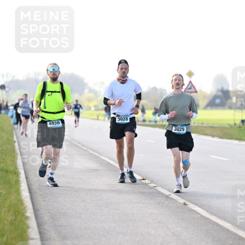 12.04.2026 - 45. Internationalen Wilhelmsburger Insellauf Dr. Thomas Lammeyer http://msf.ph/oto/9449193 12.04.2026 10:37:49 Laufen 161, 3028, 4920, 3029 meine-sportfotos.de