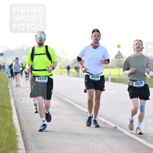 12.04.2026 - 45. Internationalen Wilhelmsburger Insellauf Dr. Thomas Lammeyer http://msf.ph/oto/9449207 12.04.2026 10:37:51 Laufen 4920, 161, 3028, 3029 meine-sportfotos.de