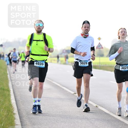 12.04.2026 - 45. Internationalen Wilhelmsburger Insellauf Dr. Thomas Lammeyer http://msf.ph/oto/9449211 12.04.2026 10:37:51 Laufen 4920, 161, 3028, 3029 meine-sportfotos.de