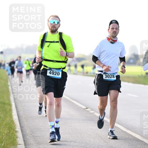 12.04.2026 - 45. Internationalen Wilhelmsburger Insellauf Dr. Thomas Lammeyer http://msf.ph/oto/9449217 12.04.2026 10:37:52 Laufen 161, 4920, 3028, 3029 meine-sportfotos.de