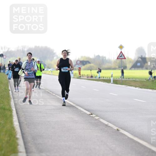 12.04.2026 - 45. Internationalen Wilhelmsburger Insellauf Dr. Thomas Lammeyer http://msf.ph/oto/9449248 12.04.2026 10:37:59 Laufen 3926, 2585 meine-sportfotos.de
