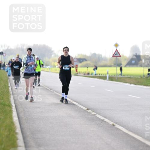 12.04.2026 - 45. Internationalen Wilhelmsburger Insellauf Dr. Thomas Lammeyer http://msf.ph/oto/9449252 12.04.2026 10:38:00 Laufen 3920 meine-sportfotos.de