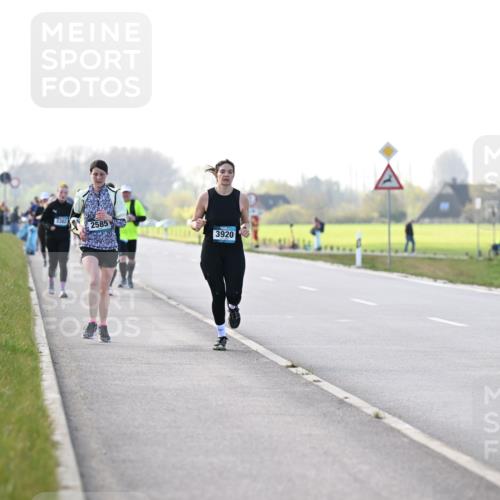 12.04.2026 - 45. Internationalen Wilhelmsburger Insellauf Dr. Thomas Lammeyer http://msf.ph/oto/9449254 12.04.2026 10:38:00 Laufen 3342, 2585, 3920 meine-sportfotos.de
